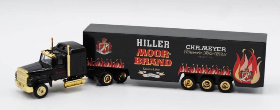 Wollbrink Spirituosen Hiller Moorbrand Miniatur-Truck | Geschenkideen